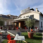 La Capelle Hotel 3*