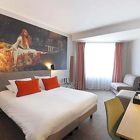 Hotel La Capelle 3*